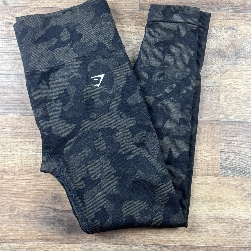 Gymshark Black Camouflage Leggings   Size  Large 23" Inseam